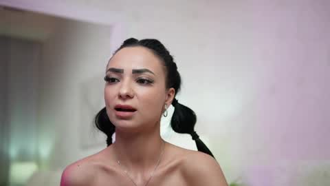  Mara  online show from 02/25/25, 04:57