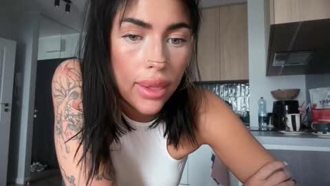 Marakuia online show from 11/16/25, 10:54