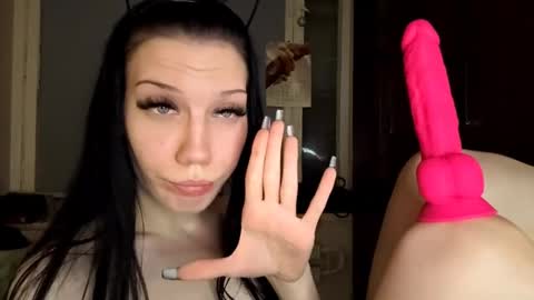 Snapshot of marandawerling chatting on 09/09/25, 06:29 Elizaveta online show from 09/09/25, 06:29