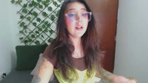 Marcela  online show from 09/15/25, 12:32