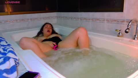 marcela2101s online show from 11/08/25, 11:25