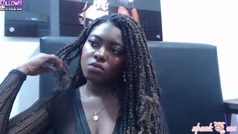 MARCELA  online show from 11/06/25, 08:21