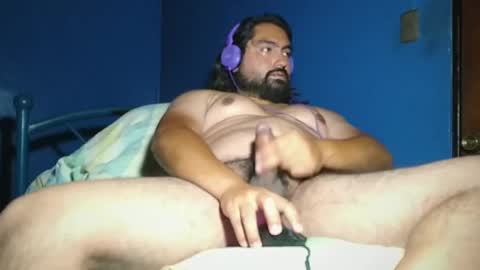 Snapshot of marcelon95 chatting on 02/24/25, 05:22 marcelon95 online show from 02/24/25, 05:22