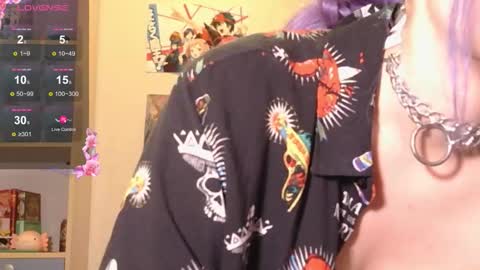 marci_n online show from 10/10/25, 09:47