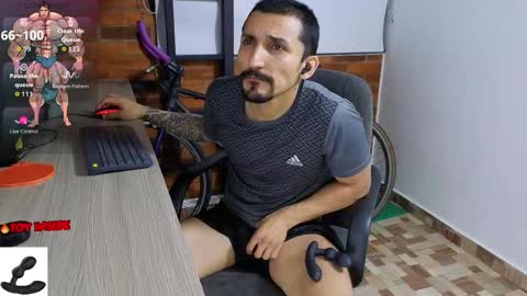 Snapshot of marckmuscle chatting on 10/10/25, 02:32 Marck Independent model online show from 10/10/25, 02:32