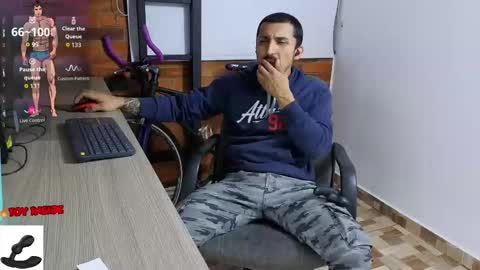 Snapshot of marckmuscle chatting on 10/20/25, 03:40 Marck Independent model online show from 10/20/25, 03:40