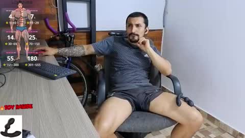 Snapshot of marckmuscle chatting on 10/21/25, 01:50 Marck Independent model online show from 10/21/25, 01:50