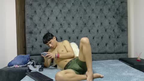 Snapshot of marckpassion chatting on 02/27/25, 02:32 Marck online show from 02/27/25, 02:32
