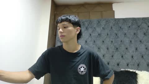 Snapshot of marckpassion chatting on 02/28/25, 12:52 Marck online show from 02/28/25, 12:52