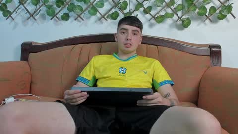 Snapshot of marcos_0212 chatting on 12/16/24, 11:50 Marcos online show from 12/16/24, 11:50