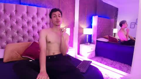 Snapshot of marcus_hanks chatting on 02/19/25, 04:23 Marcus Hanks online show from 02/19/25, 04:23