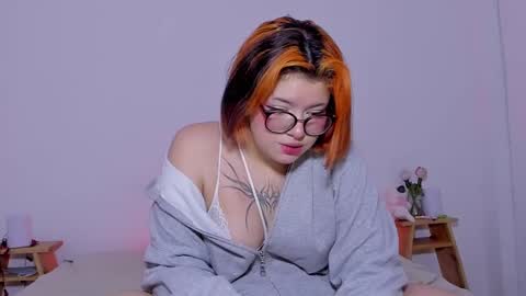 Snapshot of marcy_grey chatting on 12/03/24, 12:13 danna online show from 12/03/24, 12:13