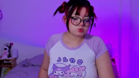 Snapshot of marcy_grey chatting on 02/03/25, 12:03 danna online show from 02/03/25, 12:03