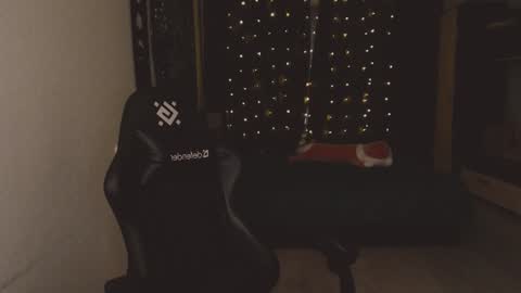 Snapshot of margaret_wilson chatting on 12/18/24, 01:56 Margaret online show from 12/18/24, 01:56