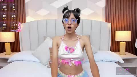 Snapshot of marge_lasander chatting on 10/30/25, 02:13 Aitana online show from 10/30/25, 02:13