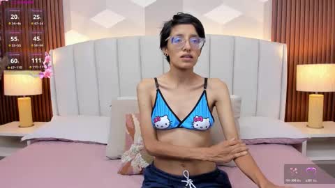 Snapshot of marge_lasander chatting on 11/04/25, 01:27 Aitana online show from 11/04/25, 01:27