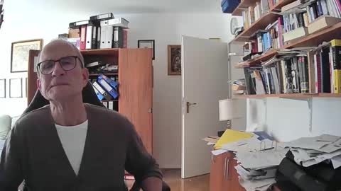 marginalie online show from 10/12/25, 01:43