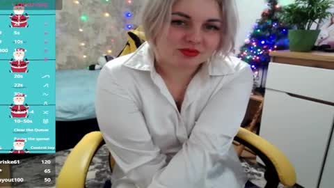 Snapshot of mari_77777 chatting on 01/01/25, 06:05 Mari online show from 01/01/25, 06:05