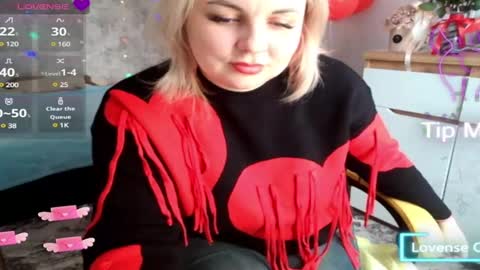 Snapshot of mari_77777 chatting on 02/28/25, 08:09 Mari online show from 02/28/25, 08:09