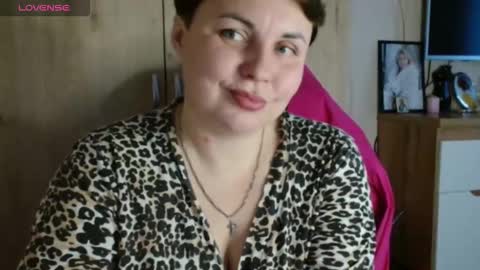 Snapshot of mari_77777 chatting on 10/09/25, 01:42 Mari online show from 10/09/25, 01:42