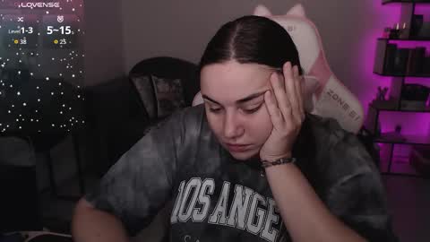 mari moore online show from 10/20/25, 08:37