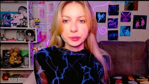 Snapshot of maria_hunt chatting on 12/11/24, 02:52 Maria online show from 12/11/24, 02:52