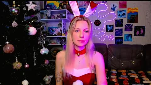 Snapshot of maria_hunt chatting on 12/26/24, 03:38 Maria online show from 12/26/24, 03:38