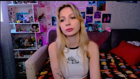 Snapshot of maria_hunt chatting on 01/16/25, 06:03 Maria online show from 01/16/25, 06:03