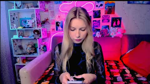 Snapshot of maria_hunt chatting on 01/17/25, 03:55 Maria online show from 01/17/25, 03:55