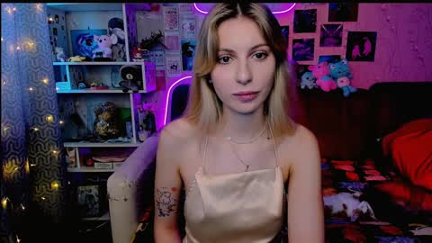 Snapshot of maria_hunt chatting on 01/21/25, 06:22 Maria online show from 01/21/25, 06:22