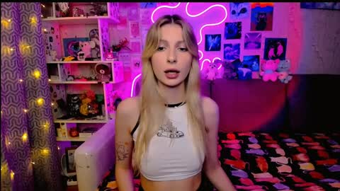Snapshot of maria_hunt chatting on 01/31/25, 02:07 Maria online show from 01/31/25, 02:07