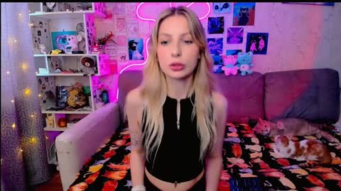 Snapshot of maria_hunt chatting on 02/01/25, 04:14 Maria online show from 02/01/25, 04:14