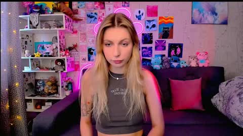 Snapshot of maria_hunt chatting on 02/07/25, 04:06 Maria online show from 02/07/25, 04:06