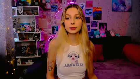 Snapshot of maria_hunt chatting on 03/01/25, 04:15 Maria online show from 03/01/25, 04:15