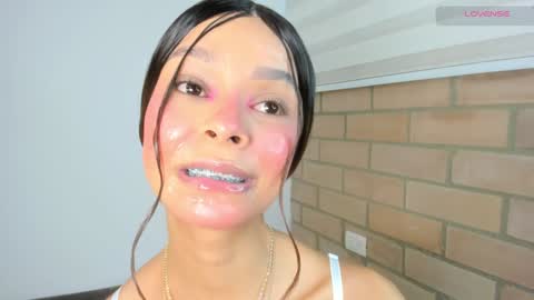 Snapshot of maria_sofii chatting on 12/25/24, 11:43 S O F I A model independent online show from 12/25/24, 11:43