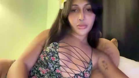 Snapshot of mariafatale_00 chatting on 12/19/24, 07:40 Maria online show from 12/19/24, 07:40
