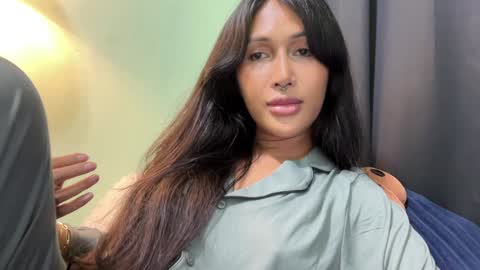 Snapshot of mariafatale_00 chatting on 12/22/24, 02:27 Maria online show from 12/22/24, 02:27