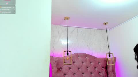 Snapshot of mariam__cute chatting on 12/21/24, 01:15 online show from 12/21/24, 01:15