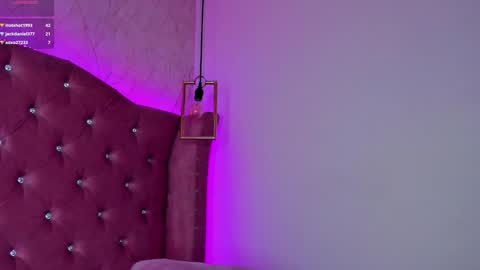 Snapshot of mariam__cute chatting on 12/21/24, 10:40 online show from 12/21/24, 10:40