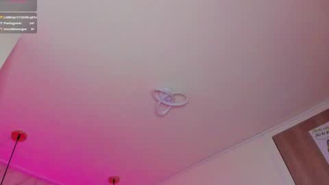 Snapshot of mariam__cute chatting on 01/28/25, 10:12 online show from 01/28/25, 10:12
