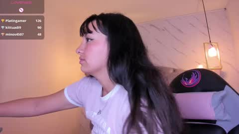 Snapshot of mariam__cute chatting on 03/08/25, 05:33 online show from 03/08/25, 05:33