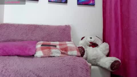 Snapshot of mariam_schubert chatting on 03/11/25, 02:51 mariam_schubert online show from 03/11/25, 02:51