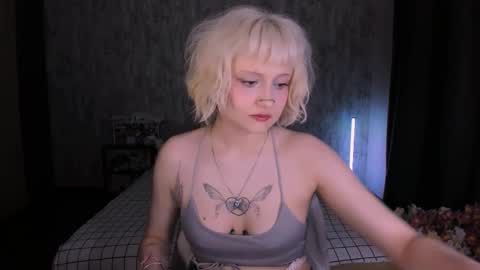 Maria online show from 10/20/25, 02:12