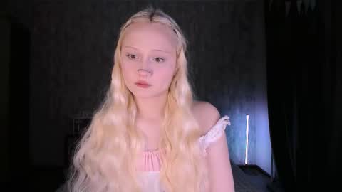 Maria online show from 11/06/25, 02:45