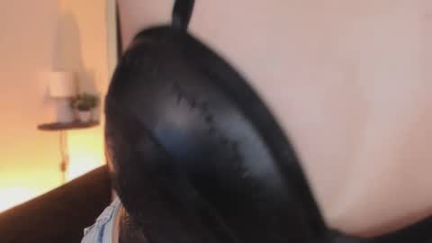 Marian online show from 11/13/25, 02:43