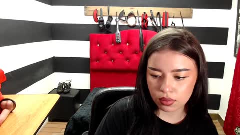 Snapshot of marian_ran_ chatting on 02/03/25, 10:25 Marian online show from 02/03/25, 10:25