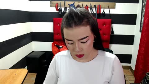 Snapshot of marian_ran_ chatting on 02/06/25, 02:55 Marian online show from 02/06/25, 02:55