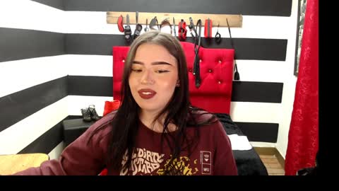 Snapshot of marian_ran_ chatting on 02/08/25, 03:19 Marian online show from 02/08/25, 03:19