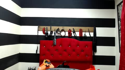 Snapshot of marian_ran_ chatting on 02/18/25, 02:59 Marian online show from 02/18/25, 02:59