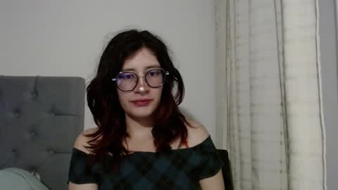 Snapshot of mariana124_ chatting on 02/02/25, 06:04 Mariana online show from 02/02/25, 06:04